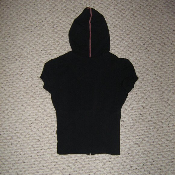 guess short sleeve zip up - Picture 3 of 3